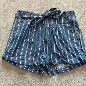blue and white stripped flowy jean shorts